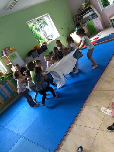 13AB3AE0-F0A4-4DC4-A2B8-87634A3D92FF