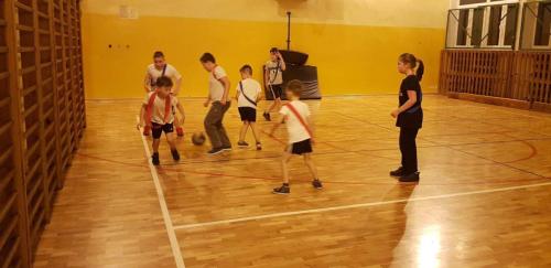 2D27615C-75D0-45E3-BA73-B84D0A75F4FA