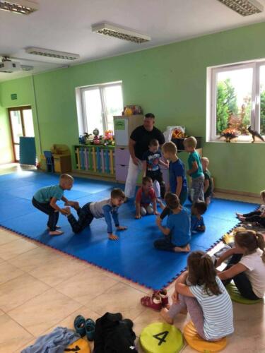 52F0984C-0FC7-4806-B2F2-F6FDA966D5AF