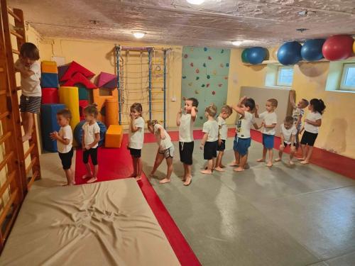 D0A1ECC8-E789-44FA-93CF-4744EAC56234