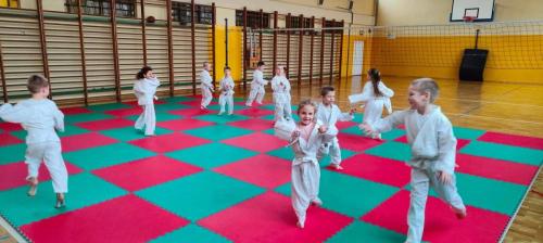 D5EF7D74-E91A-4C8C-922A-9D2EF6EC43DC