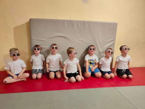 D7AF15B1-B973-408C-AA6B-EB6611918328