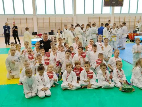 ED32F8F2-F933-4861-83E7-2D940ACCB710