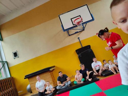 FDA56BF6-64FA-4A8B-973B-457CBB397E94