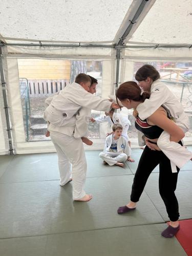 received_835208221567030